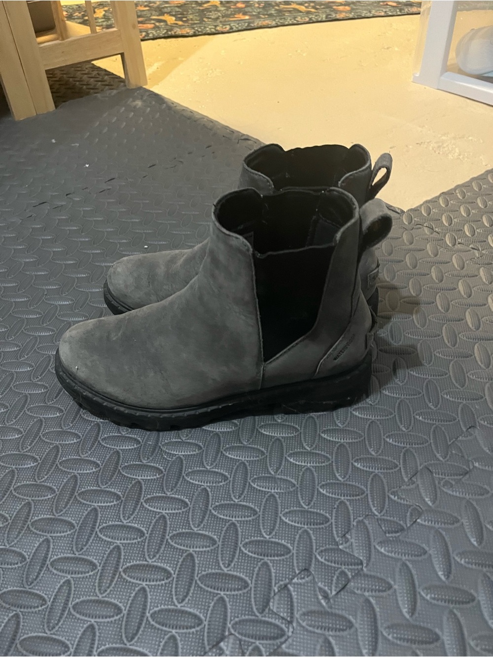 Women’s Sorel Chelsea boots